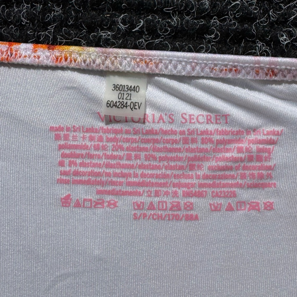 VS tie dye bikini bottom - Picture 2 of 6